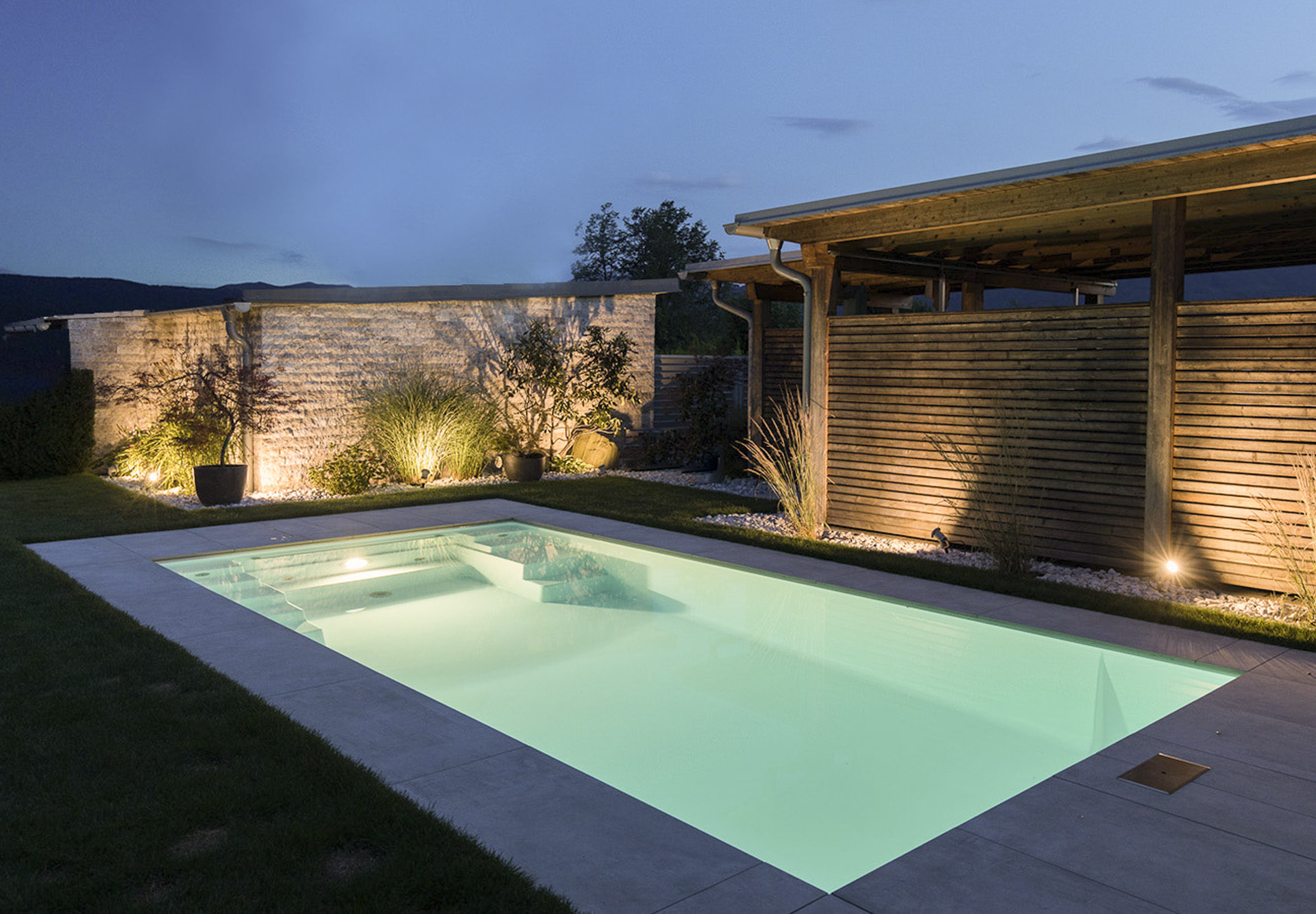 Eclairage de votre piscine - de manière optimale et attrayant!